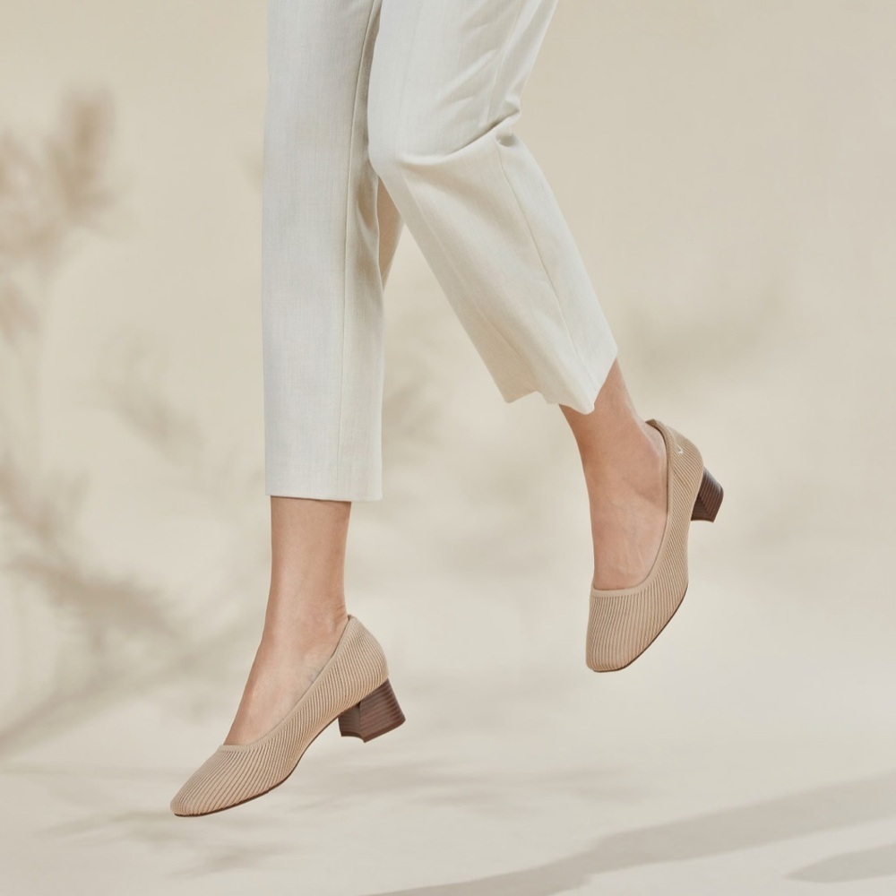 Vivaia Melody Pro Square Toe Almond Knit Chunky Heels Size 9.5 - Picture 2 of 12